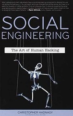 Social Engineering – Paperback, by Hadnagy Christopher – Very Good